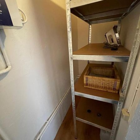 1,5 Zimmer Apartment, 38,5 Qm, Multimedia Tv, Uni, Hbf Duisburg Bagian luar foto